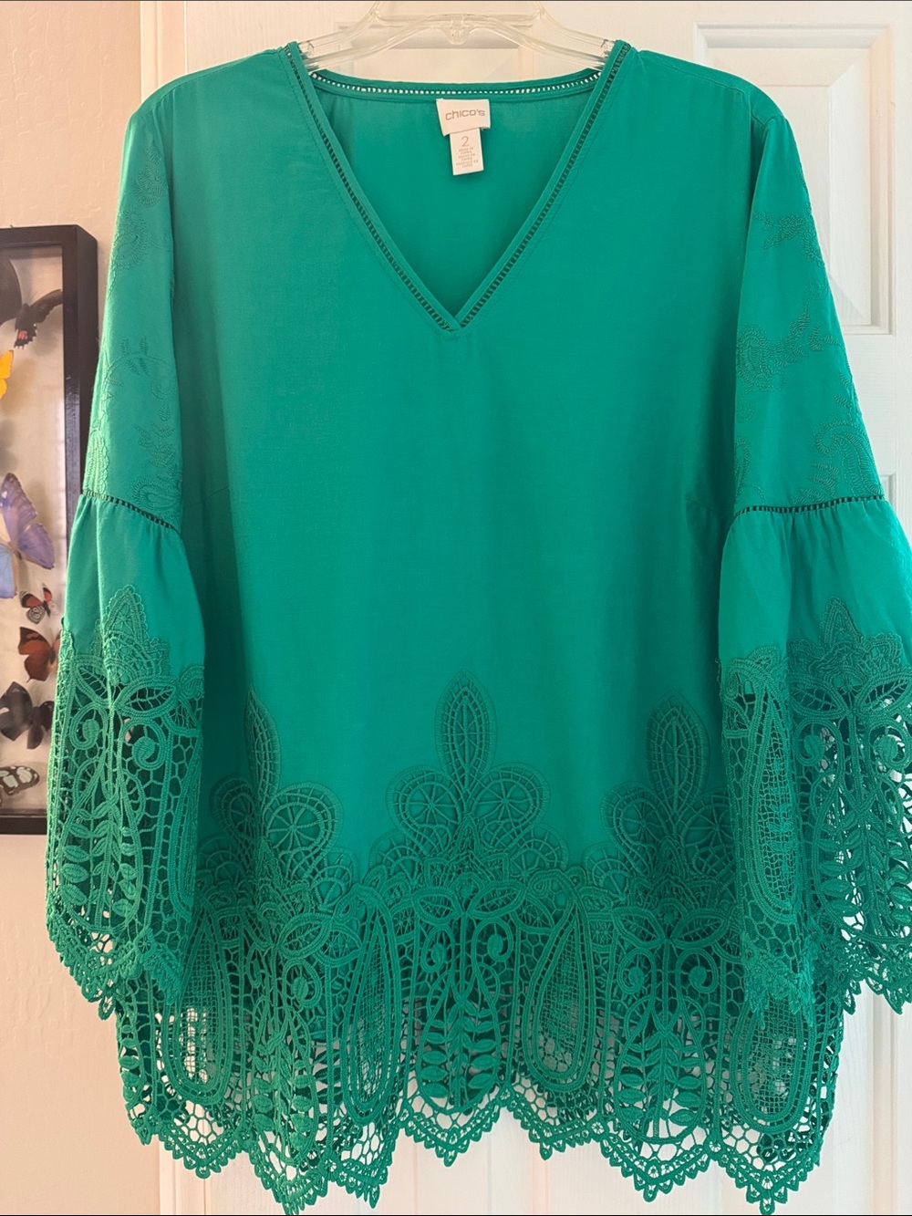 Stunning! Chico's Emerald Green Crochet Lace Trim V-Neck Bell Sleeve Top